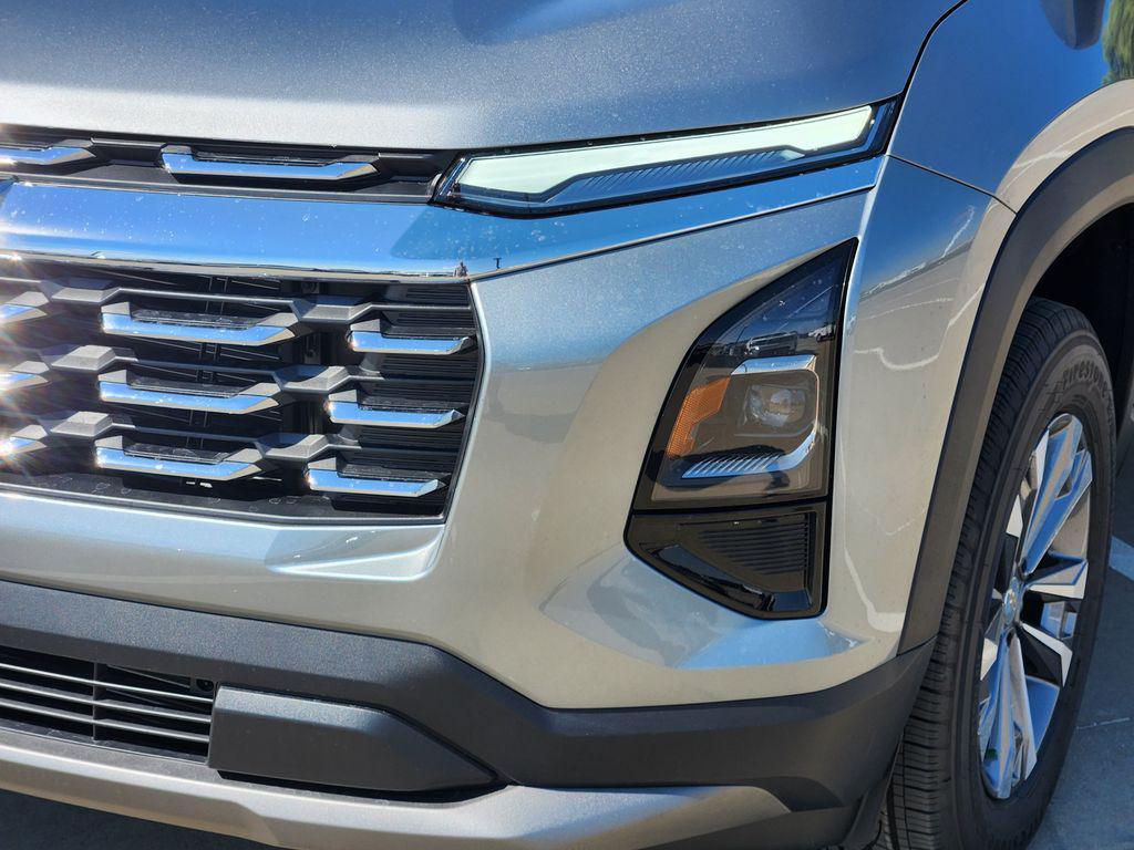 new 2026 Chevrolet Equinox car, priced at $28,990