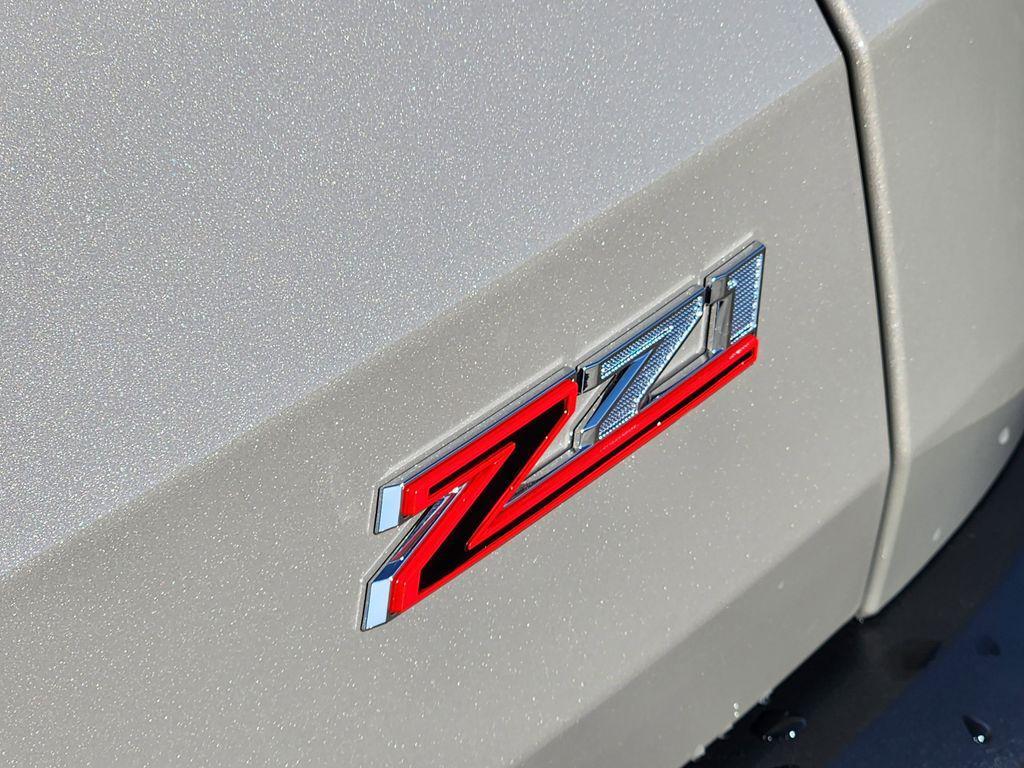 new 2026 Chevrolet Traverse car, priced at $57,378