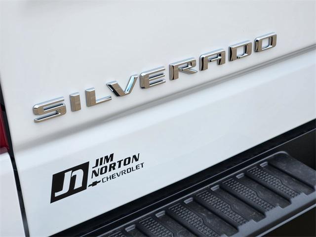 new 2025 Chevrolet Silverado 1500 car, priced at $40,266