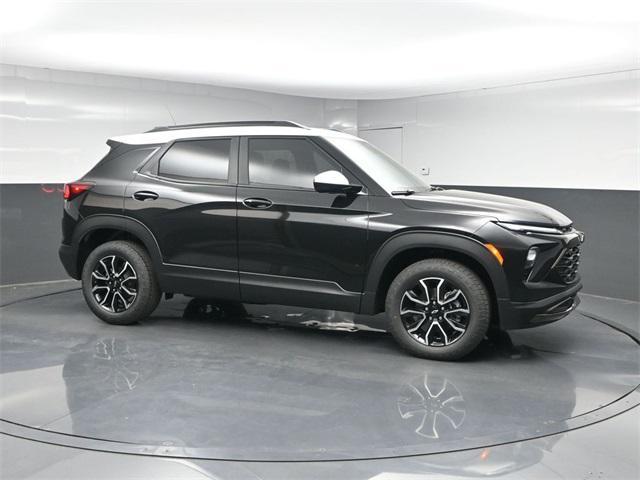 new 2025 Chevrolet TrailBlazer car, priced at $31,722