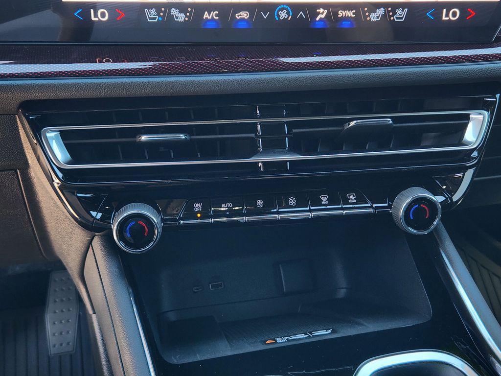 new 2026 Chevrolet Traverse car, priced at $63,388