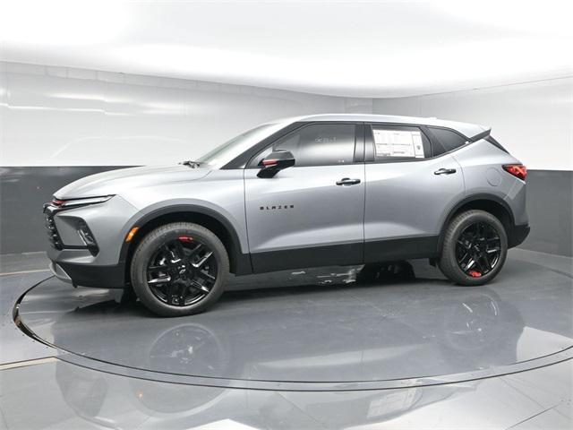 new 2025 Chevrolet Blazer car, priced at $36,239