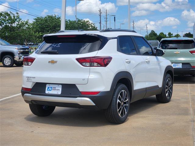 new 2025 Chevrolet TrailBlazer car, priced at $27,384