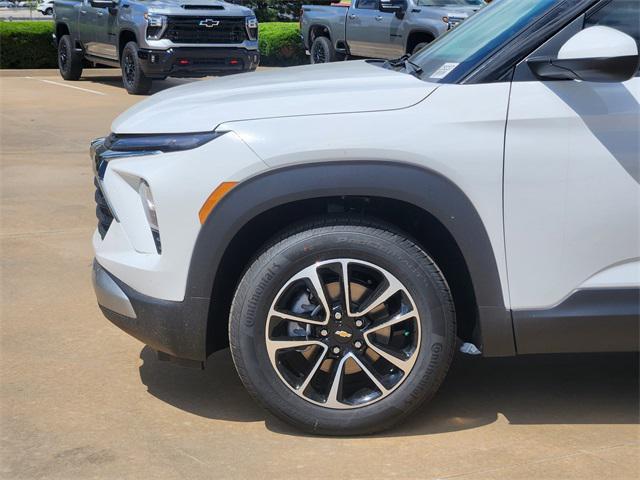 new 2025 Chevrolet TrailBlazer car, priced at $27,384