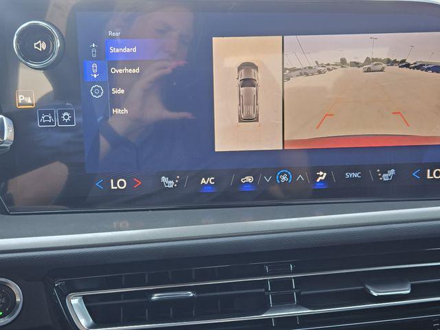 new 2026 Chevrolet Traverse car, priced at $43,305