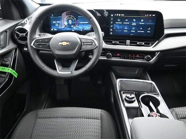 new 2026 Chevrolet Equinox car, priced at $30,245