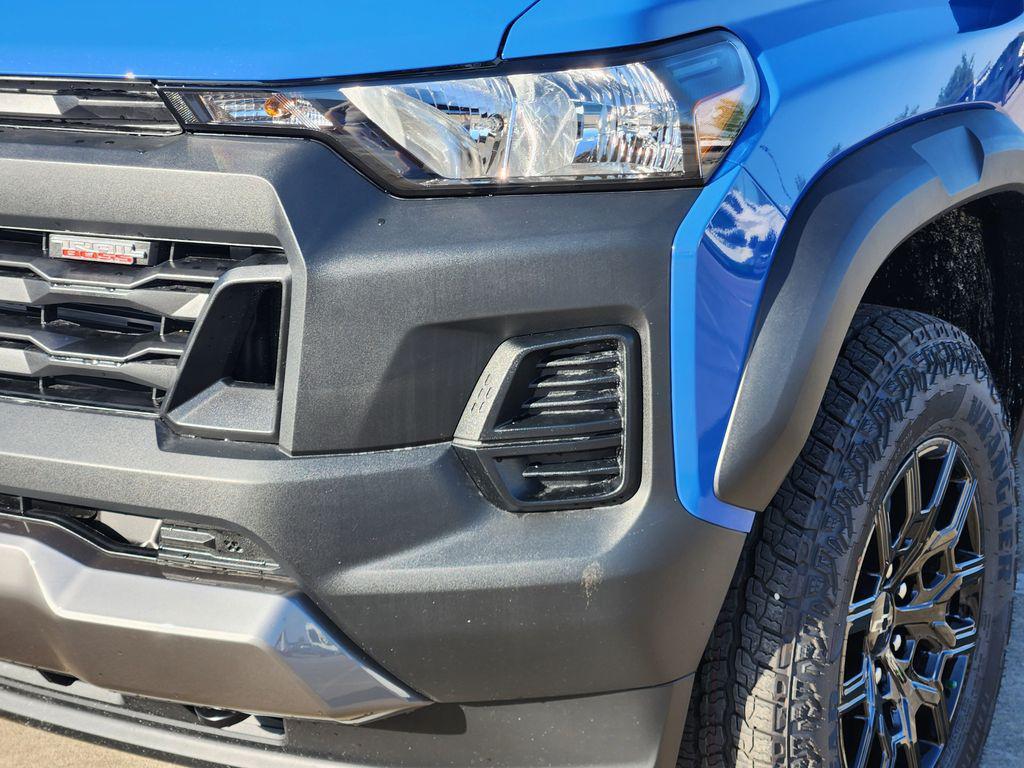 new 2026 Chevrolet Colorado car, priced at $42,613