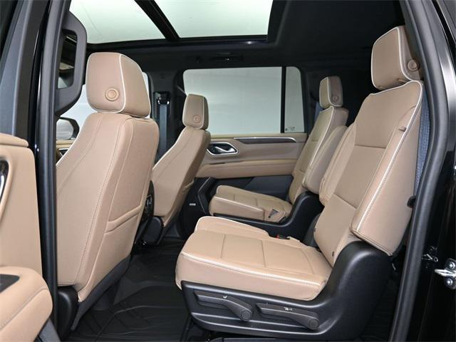 new 2024 Chevrolet Suburban car, priced at $76,683