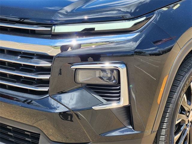 new 2025 Chevrolet Traverse car, priced at $45,560