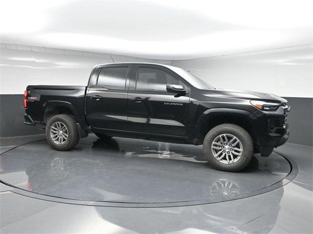 new 2025 Chevrolet Colorado car, priced at $40,686