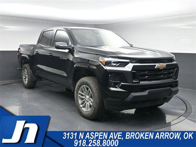 new 2025 Chevrolet Colorado car, priced at $38,297