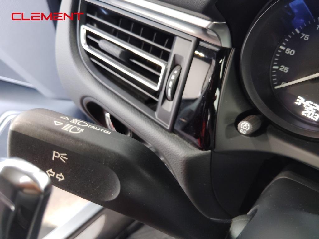 used 2022 Porsche Macan car, priced at $51,300