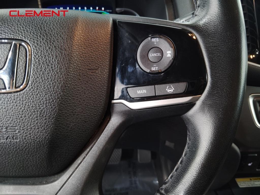 used 2022 Honda Pilot car, priced at $31,000