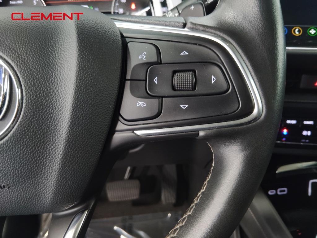 used 2023 Buick Envision car, priced at $24,000