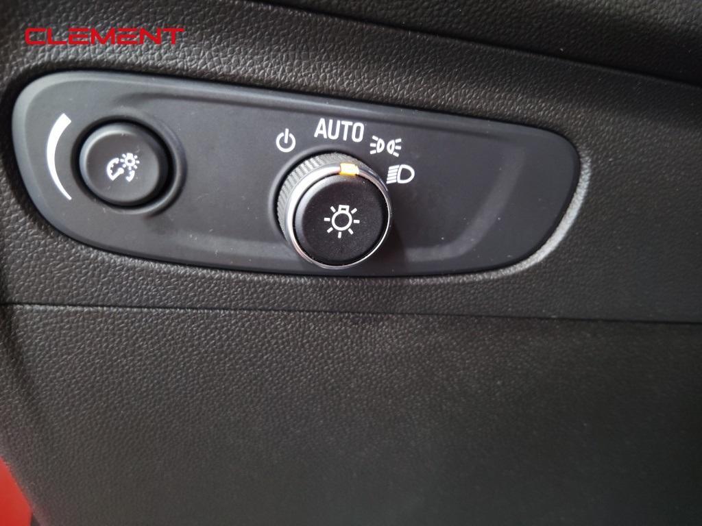 used 2022 Buick Envision car, priced at $24,200