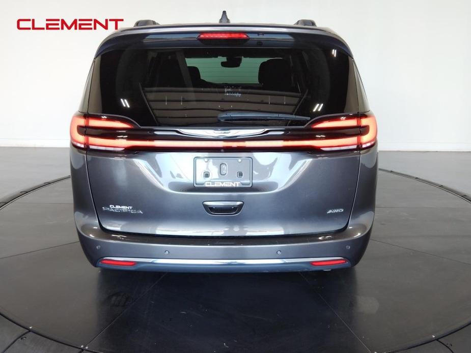 used 2021 Chrysler Pacifica car, priced at $22,500