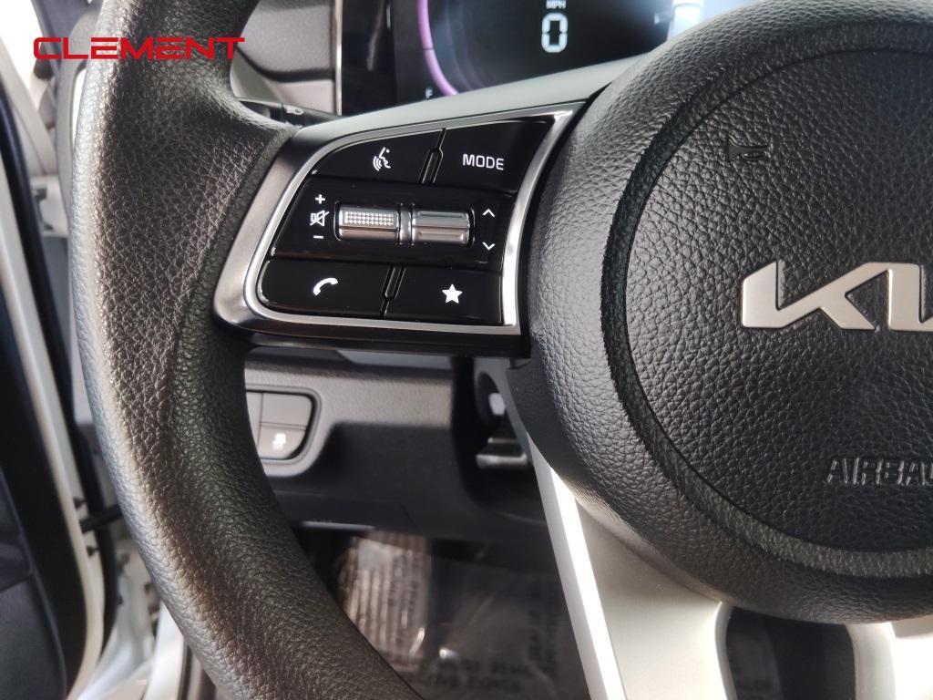 used 2024 Kia Seltos car, priced at $23,300