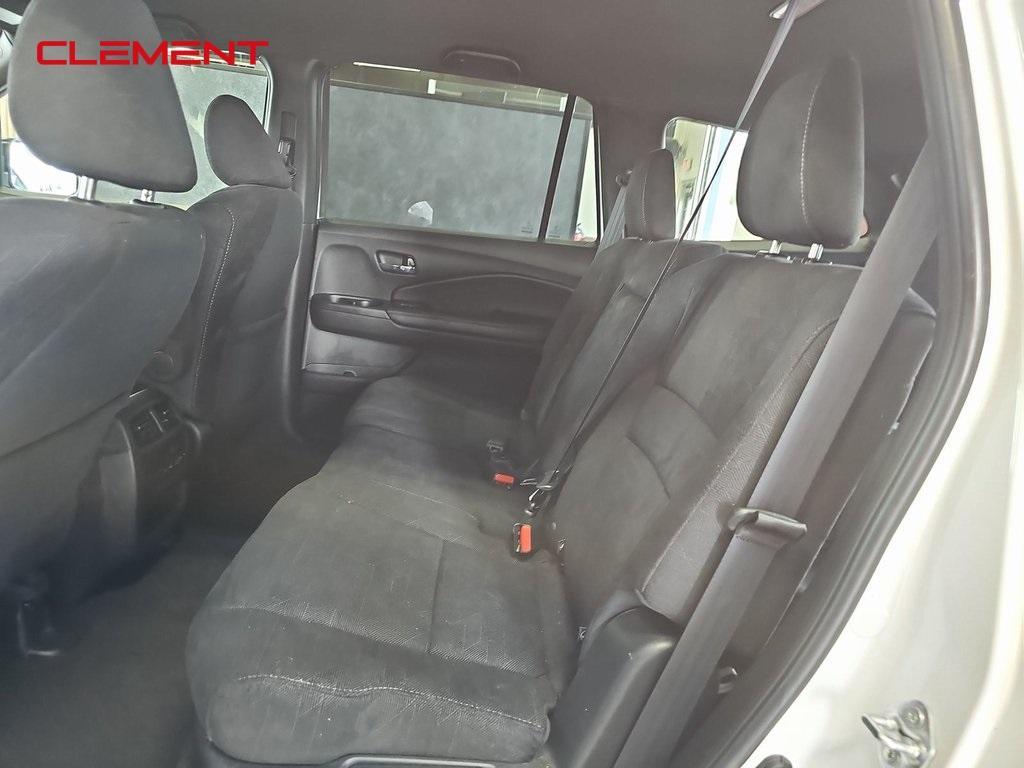 used 2022 Honda Pilot car, priced at $33,000