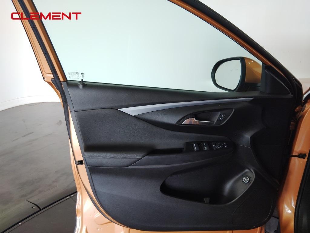 used 2025 Buick Envista car, priced at $23,000