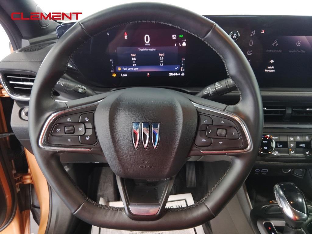 used 2025 Buick Envista car, priced at $23,000