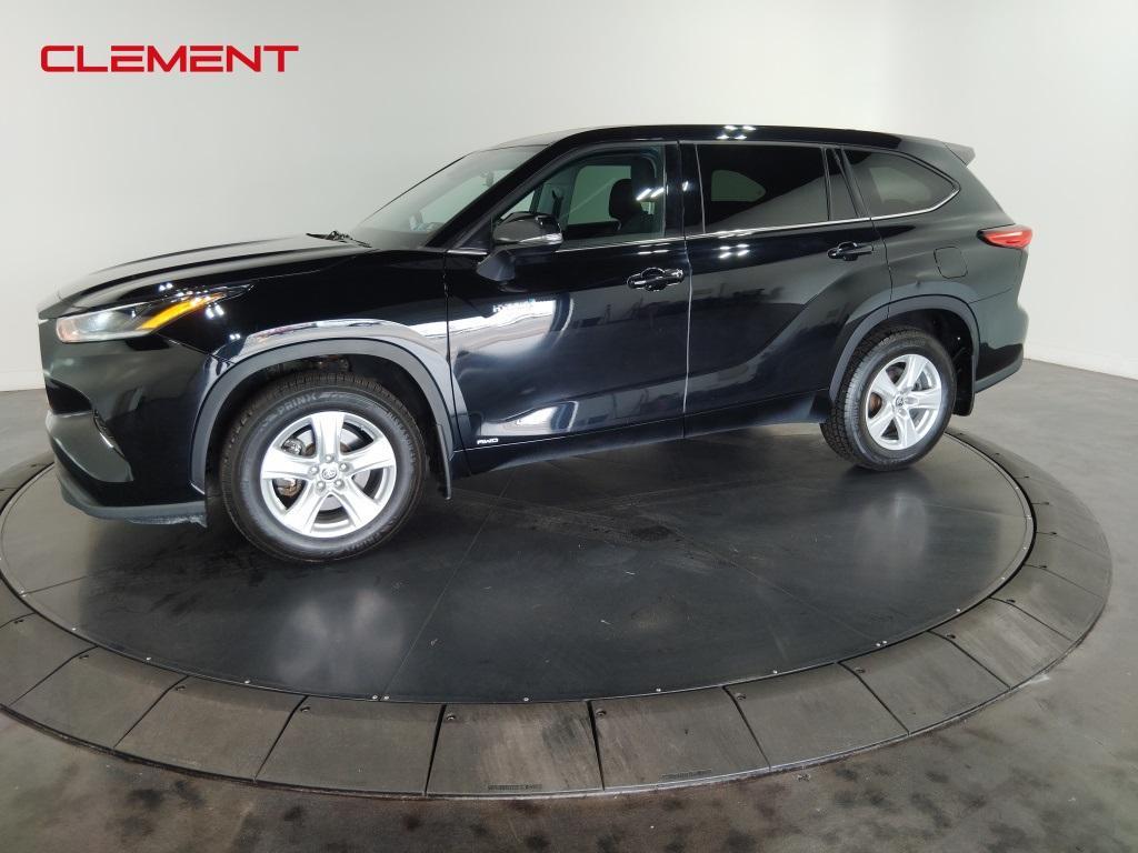 used 2021 Toyota Highlander Hybrid car, priced at $26,000