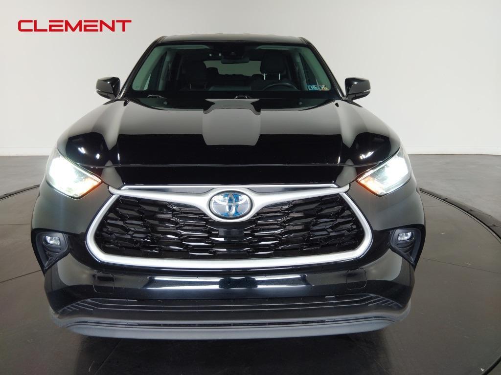 used 2021 Toyota Highlander Hybrid car, priced at $26,000