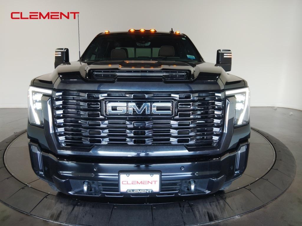 used 2024 GMC Sierra 2500 car, priced at $75,500