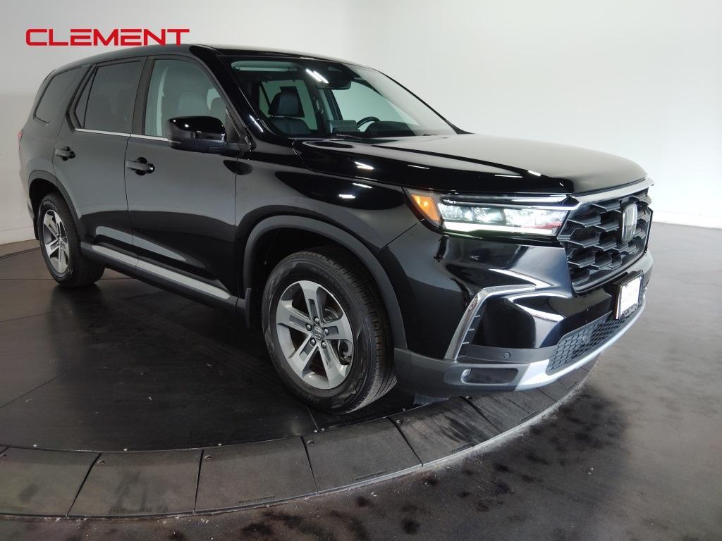 used 2023 Honda Pilot car, priced at $36,000