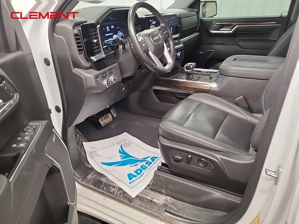 used 2022 GMC Sierra 1500 car, priced at $44,000