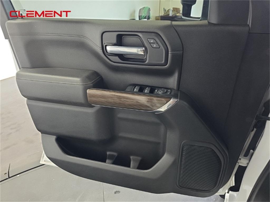 used 2022 Chevrolet Silverado 1500 Limited car, priced at $39,400