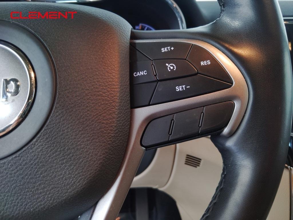 used 2021 Jeep Grand Cherokee car, priced at $23,500