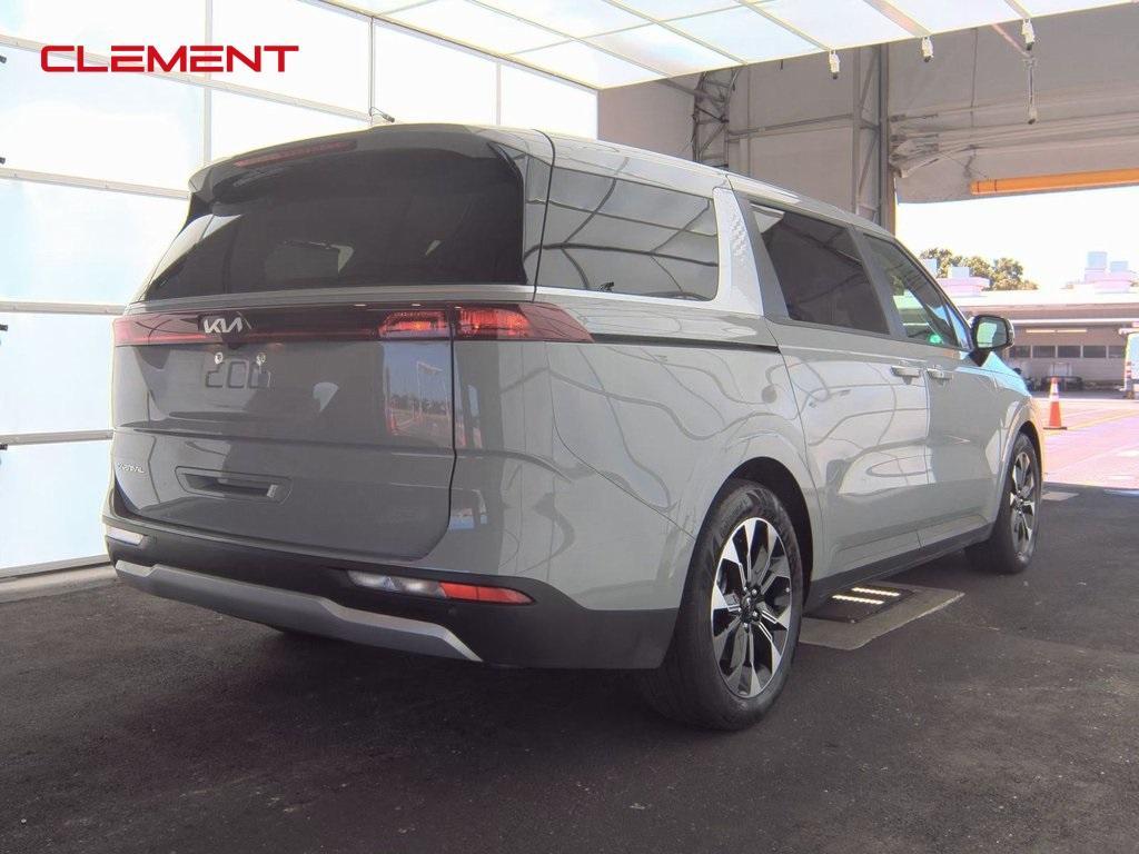 used 2024 Kia Carnival car, priced at $38,500