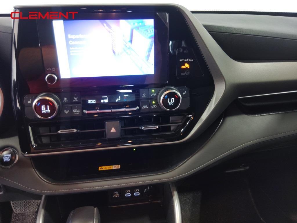 used 2023 Toyota Highlander car, priced at $36,800