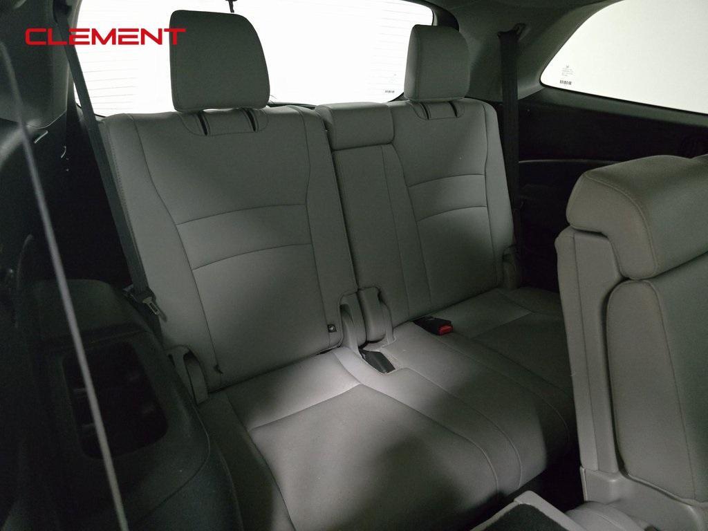 used 2022 Honda Pilot car, priced at $33,500