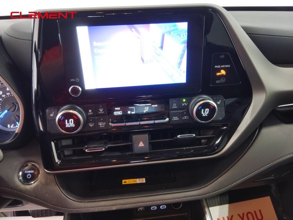 used 2023 Toyota Highlander Hybrid car, priced at $30,800