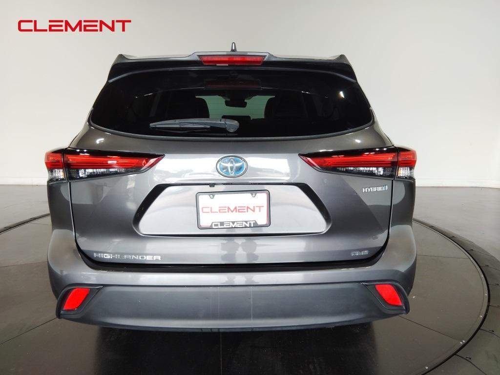used 2023 Toyota Highlander Hybrid car, priced at $30,800