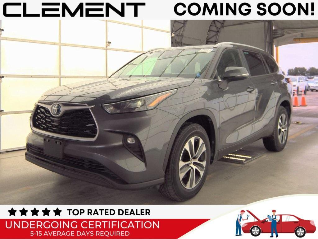 used 2023 Toyota Highlander Hybrid car, priced at $32,000