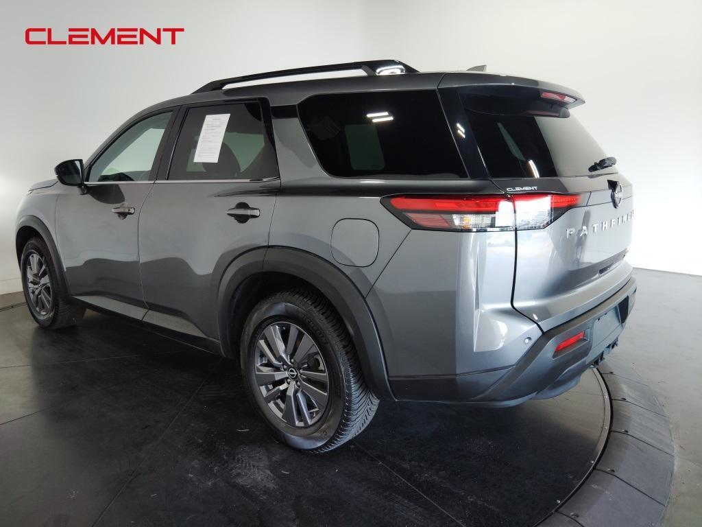 used 2022 Nissan Pathfinder car, priced at $23,800
