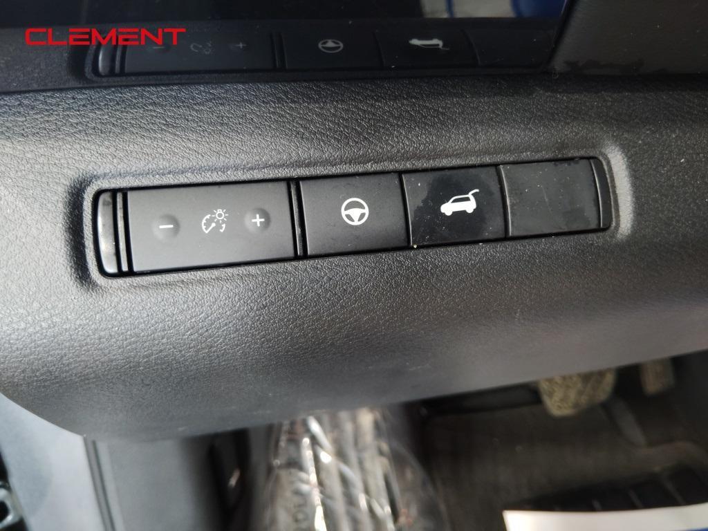 used 2022 Nissan Pathfinder car, priced at $23,800
