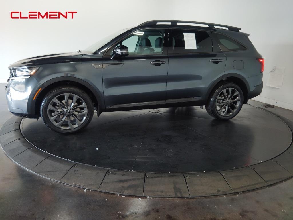 used 2022 Kia Sorento car, priced at $31,000