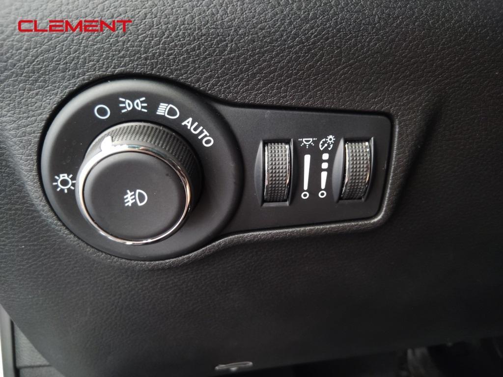 used 2022 Jeep Compass car, priced at $26,600