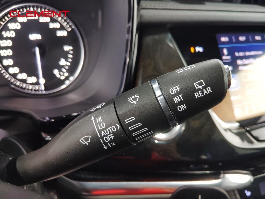 used 2022 Cadillac XT6 car, priced at $36,300