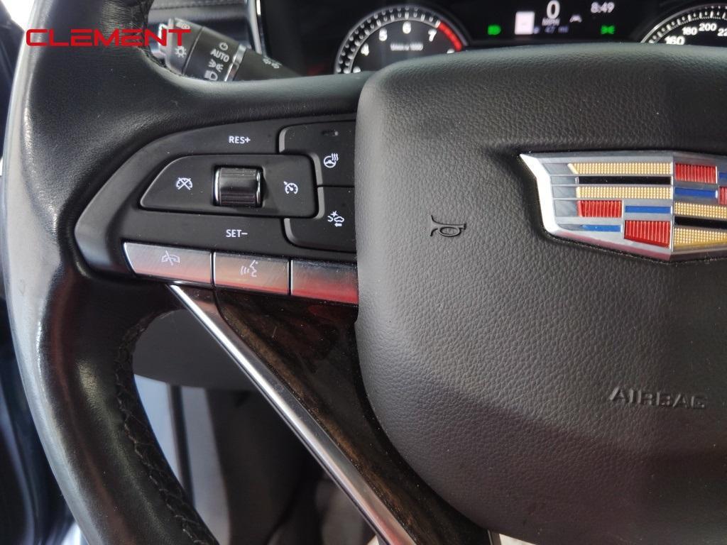 used 2022 Cadillac XT6 car, priced at $36,300