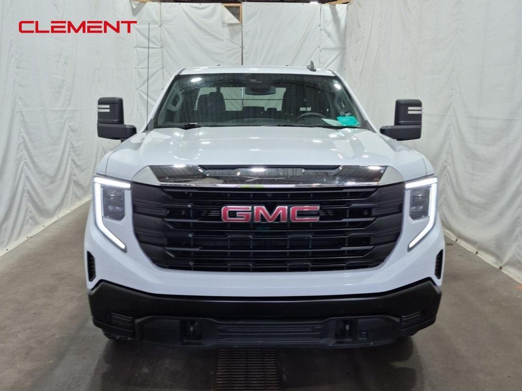 used 2023 GMC Sierra 1500 car, priced at $35,000