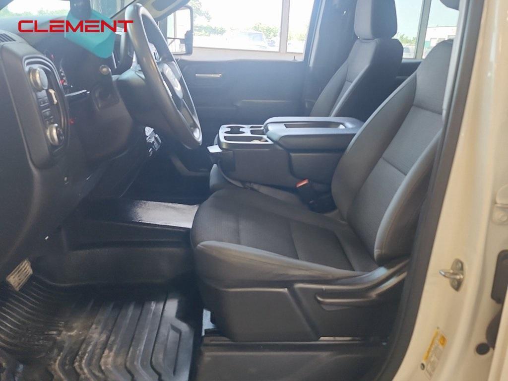used 2023 GMC Sierra 1500 car, priced at $35,000
