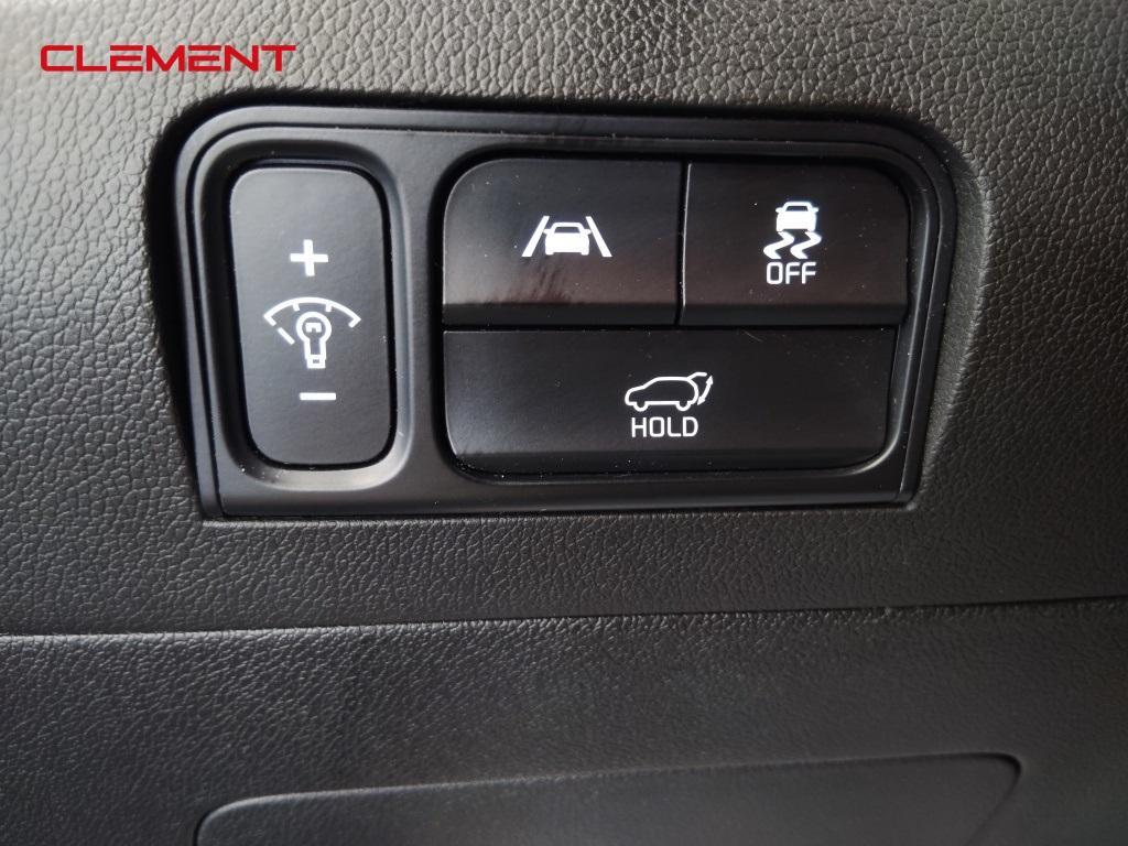 used 2022 Kia Sorento car, priced at $29,400