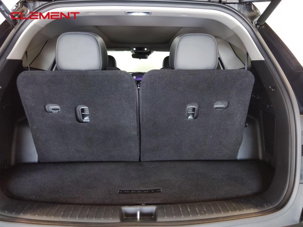 used 2022 Kia Sorento car, priced at $29,400