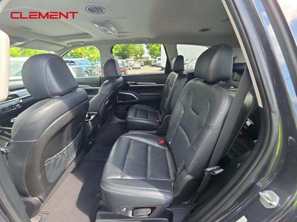 used 2022 Kia Telluride car, priced at $28,300