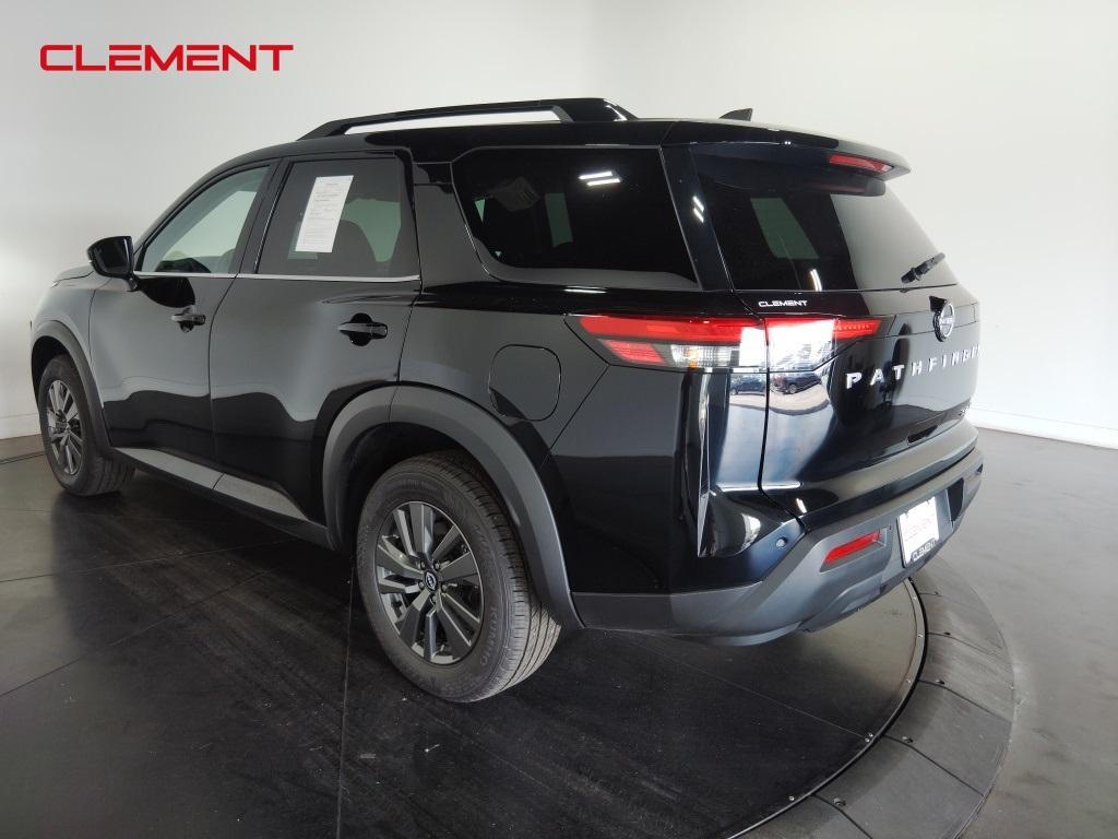 used 2022 Nissan Pathfinder car, priced at $26,000