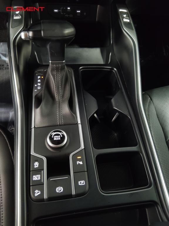 used 2024 Kia Sorento car, priced at $29,800